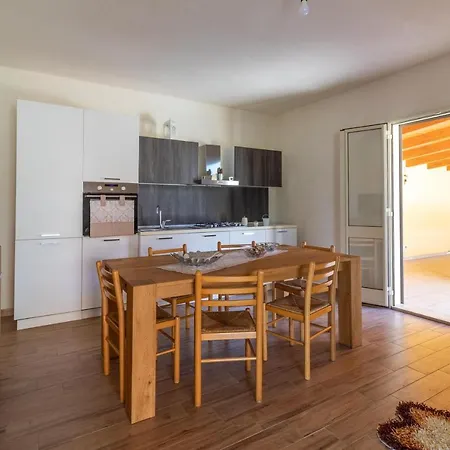 Holiday home Casa Il Melograno Santa Maria Del Focallo